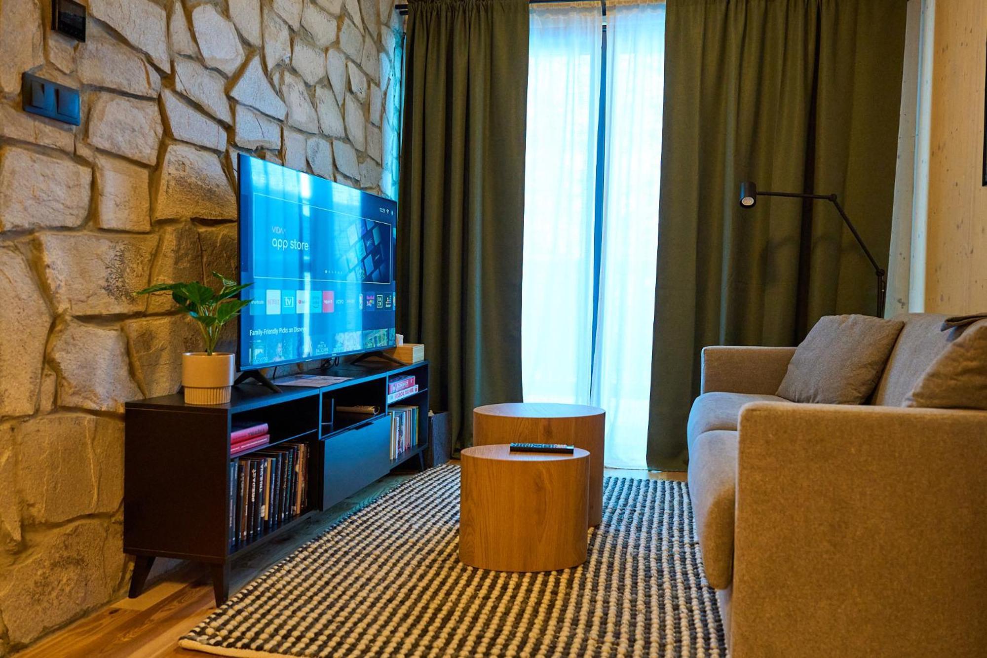 דמנובסקה דולינה 1-Bedroom Apartment Adam With Free Parking מראה חיצוני תמונה